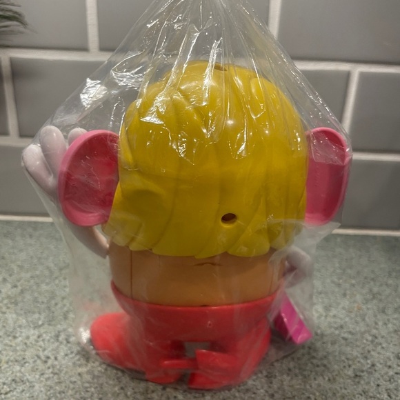 Mrs Potato head - Picture 3 of 4